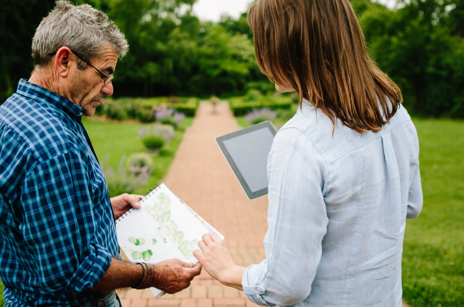 Know Your Home Exterior Makeover Costs | Yardzen